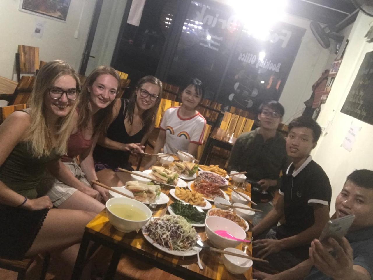 Central Backpackers Hostel Ha Giang Extérieur photo